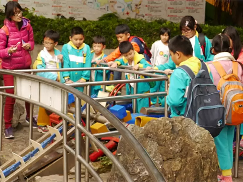 绿色魔法水与风